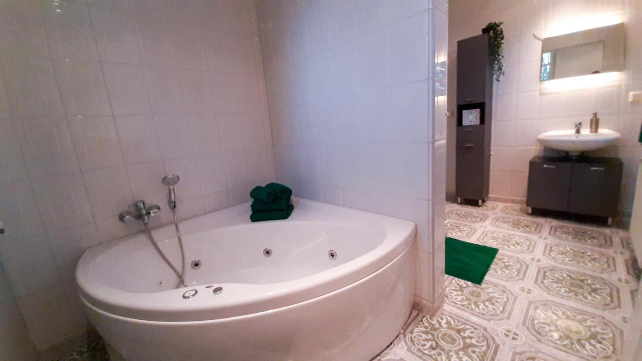 Ferienwohnung Pasewalk, 110 Qm Mit Geschirrspueler Papendorf  Extérieur photo